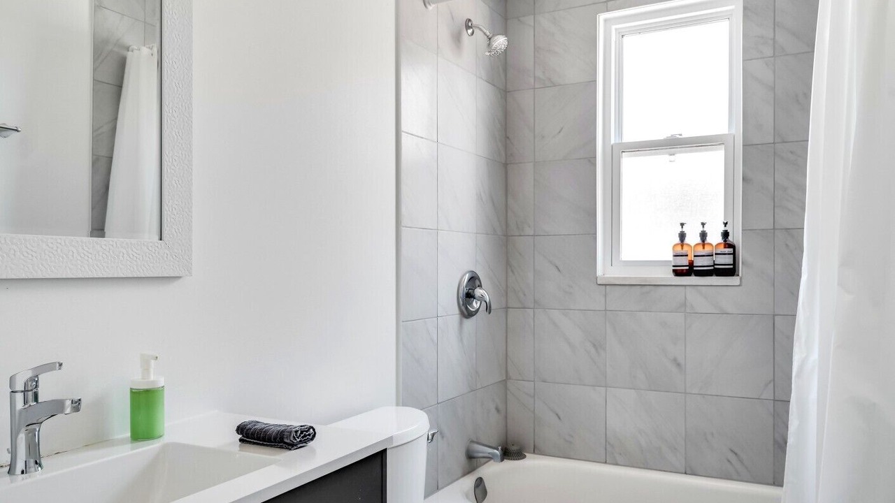 Photo of Bathroom in New Edinburgh