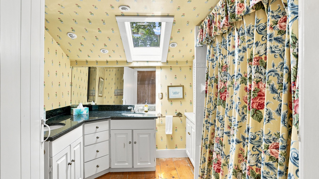 Photo of Bathroom in Old Town Historic District
