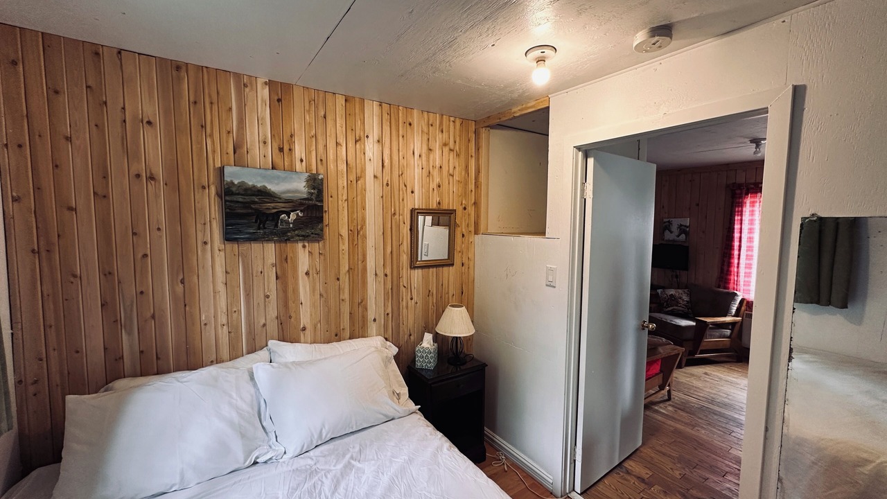 Photo of Bedroom in La Malbaie