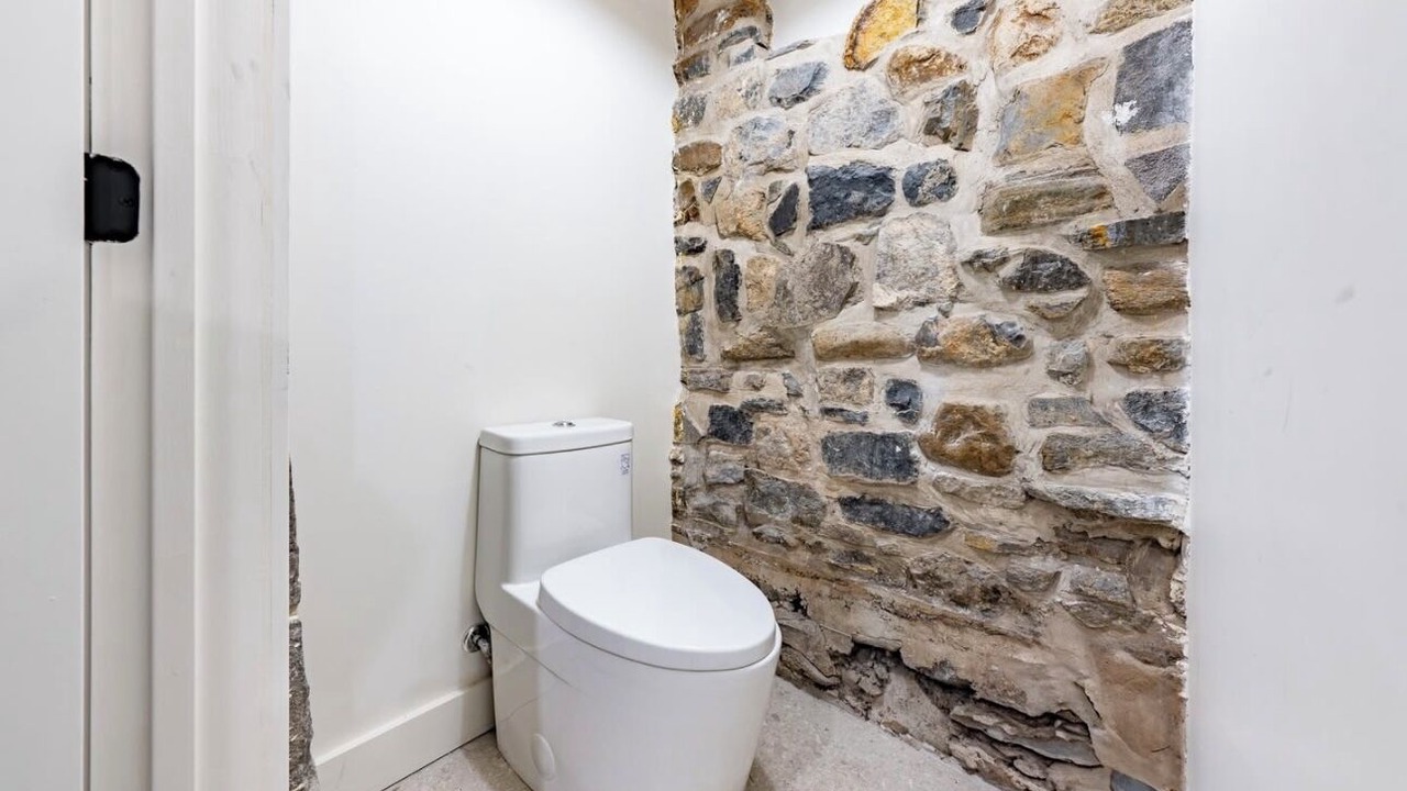 Photo of Bathroom in Cite Multimedia