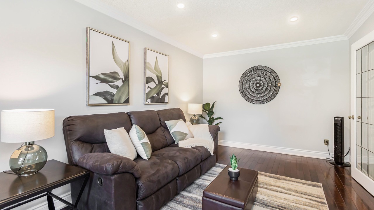 Photo of Livingroom in Lisgar