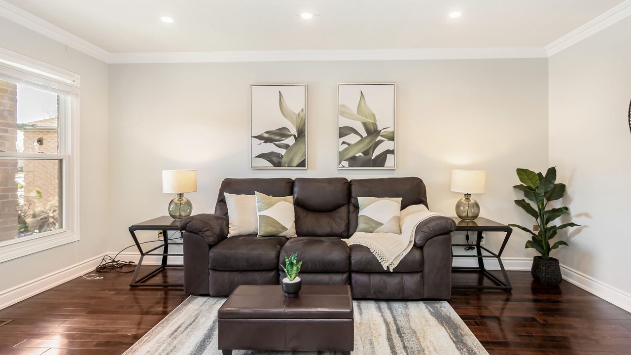 Photo of Livingroom in Lisgar