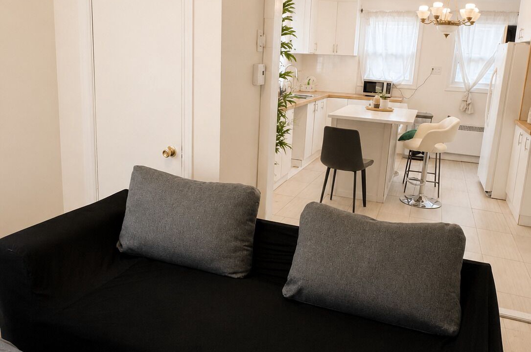 Photo of Livingroom in Longueuil