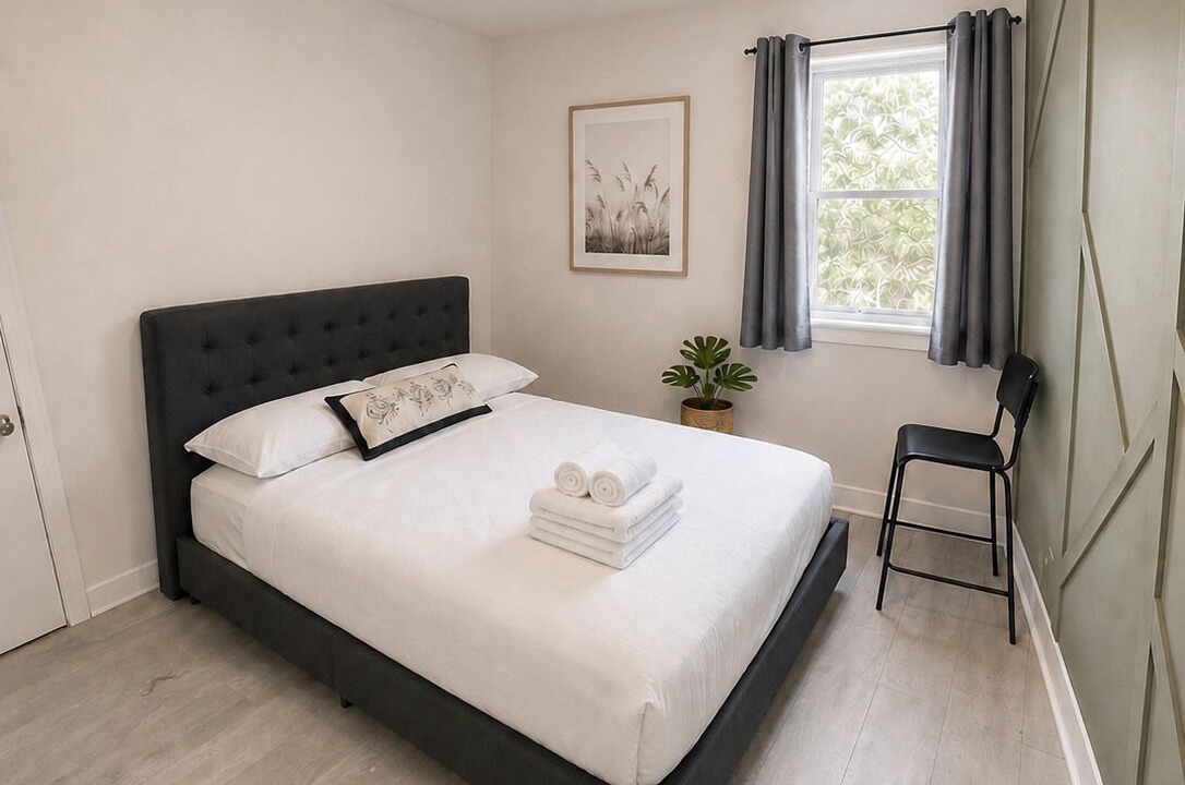 Photo of Bedroom in Longueuil
