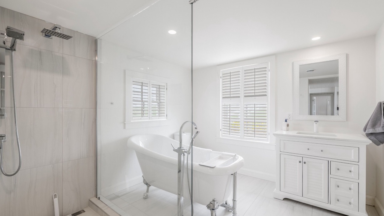 Photo of Bathroom in Perce