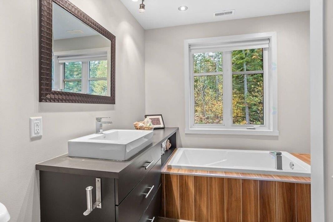 Photo of Bathroom in St-Adolphe-d'Howard