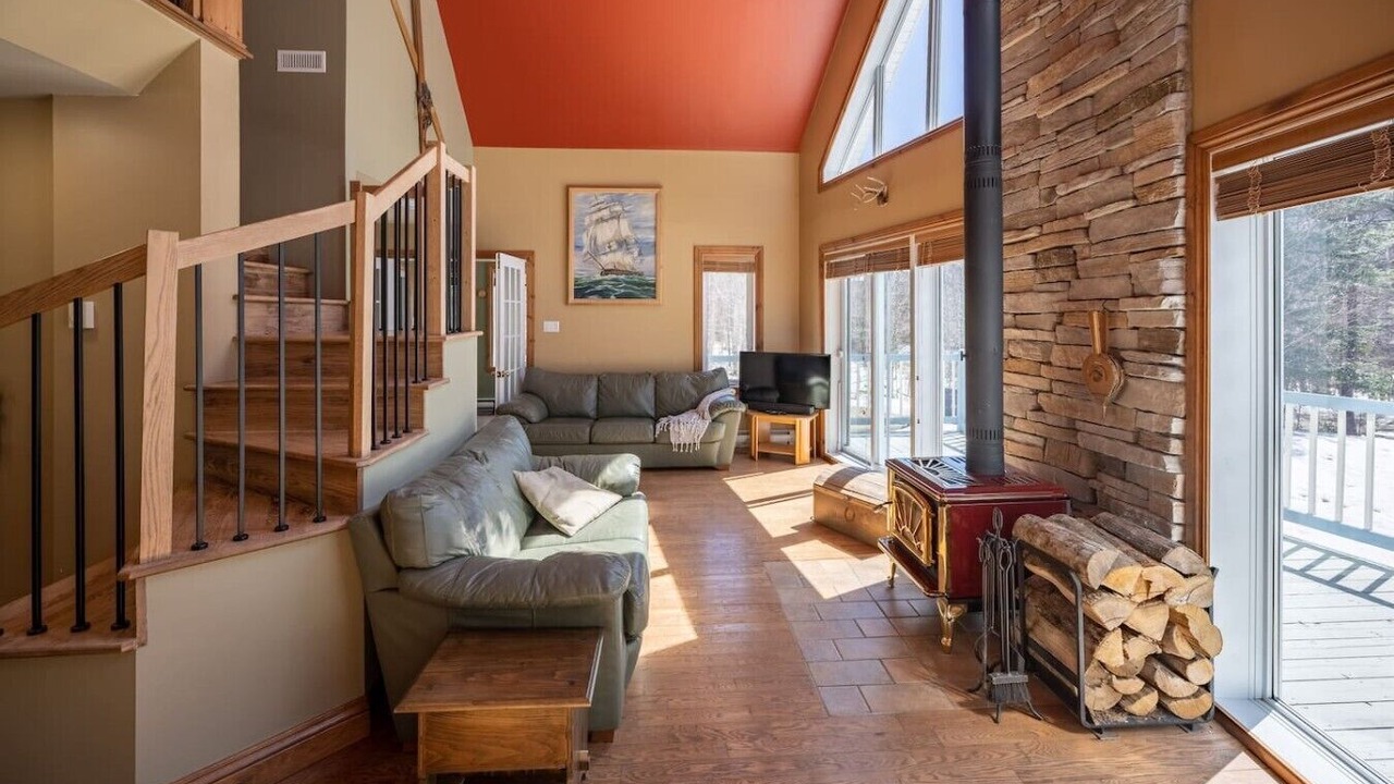Photo of Livingroom in Lac Superieur Village