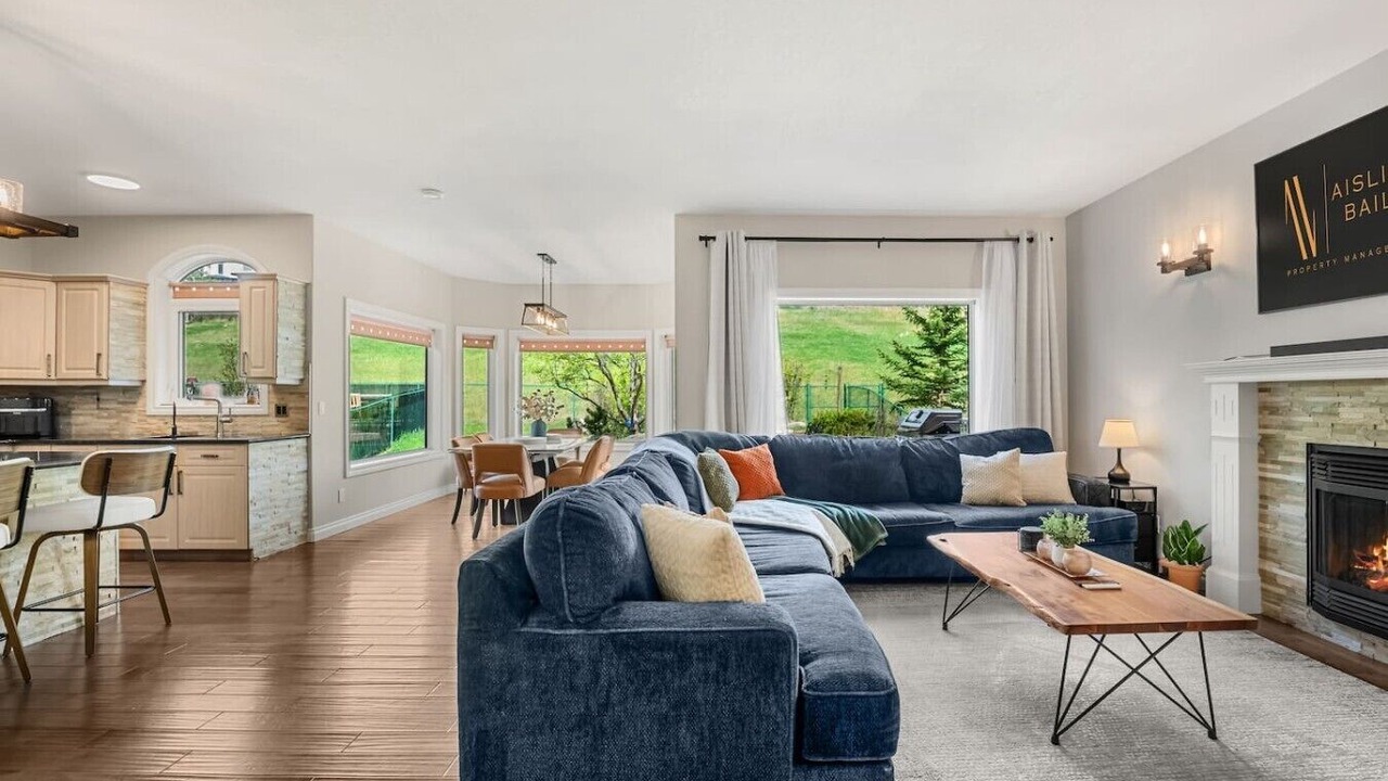 Photo of Livingroom in Cochrane