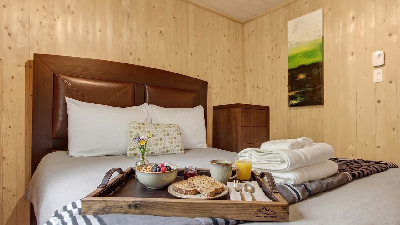Photo of Bedroom in St-Adolphe-d'Howard