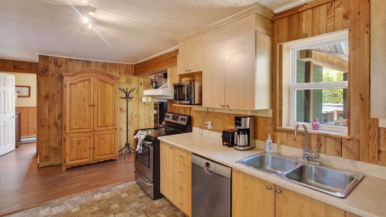 Photo of Kitchen in St-Adolphe-d'Howard