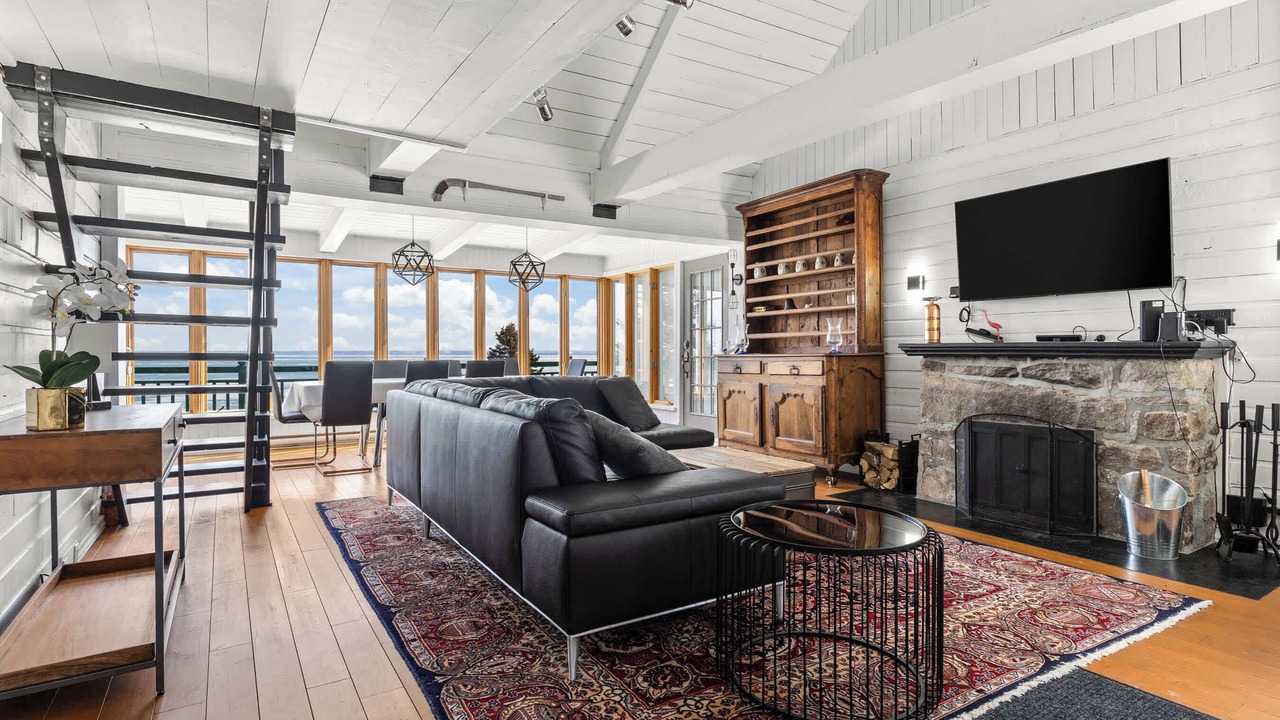 Photo of Livingroom in Port-au-Persil