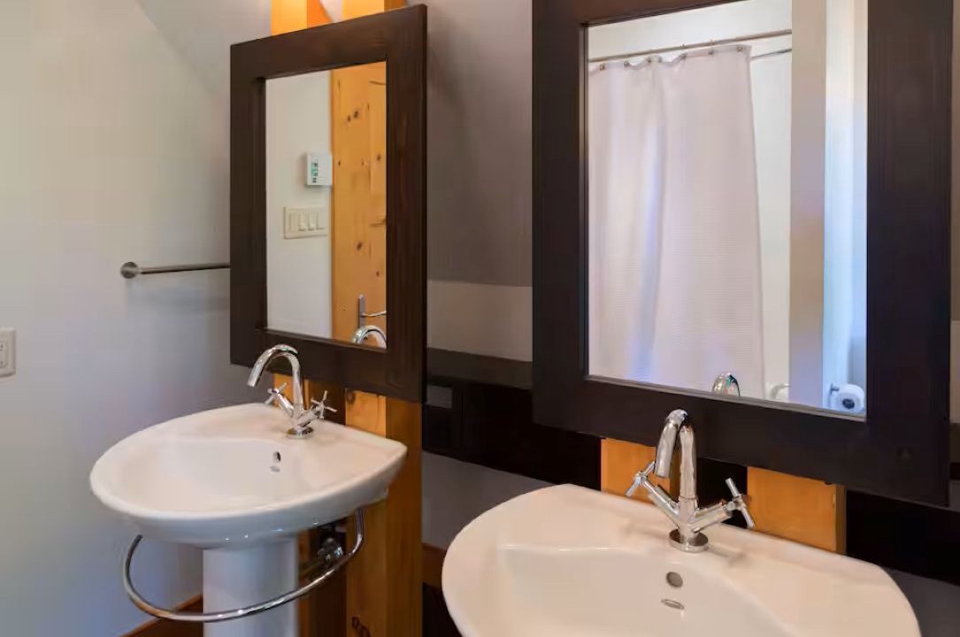 Photo of Bathroom in Lac Superieur Village