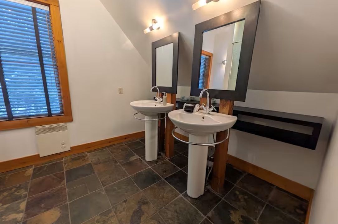 Photo of Bathroom in Lac Superieur Village
