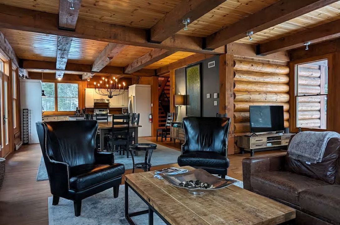 Photo of Livingroom in Lac-Superieur