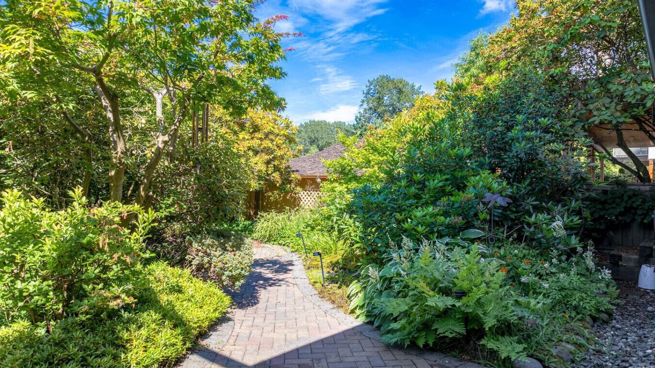 Photo of Outdoor in West Point Grey