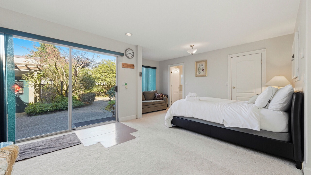 Photo of Bedroom in West Point Grey