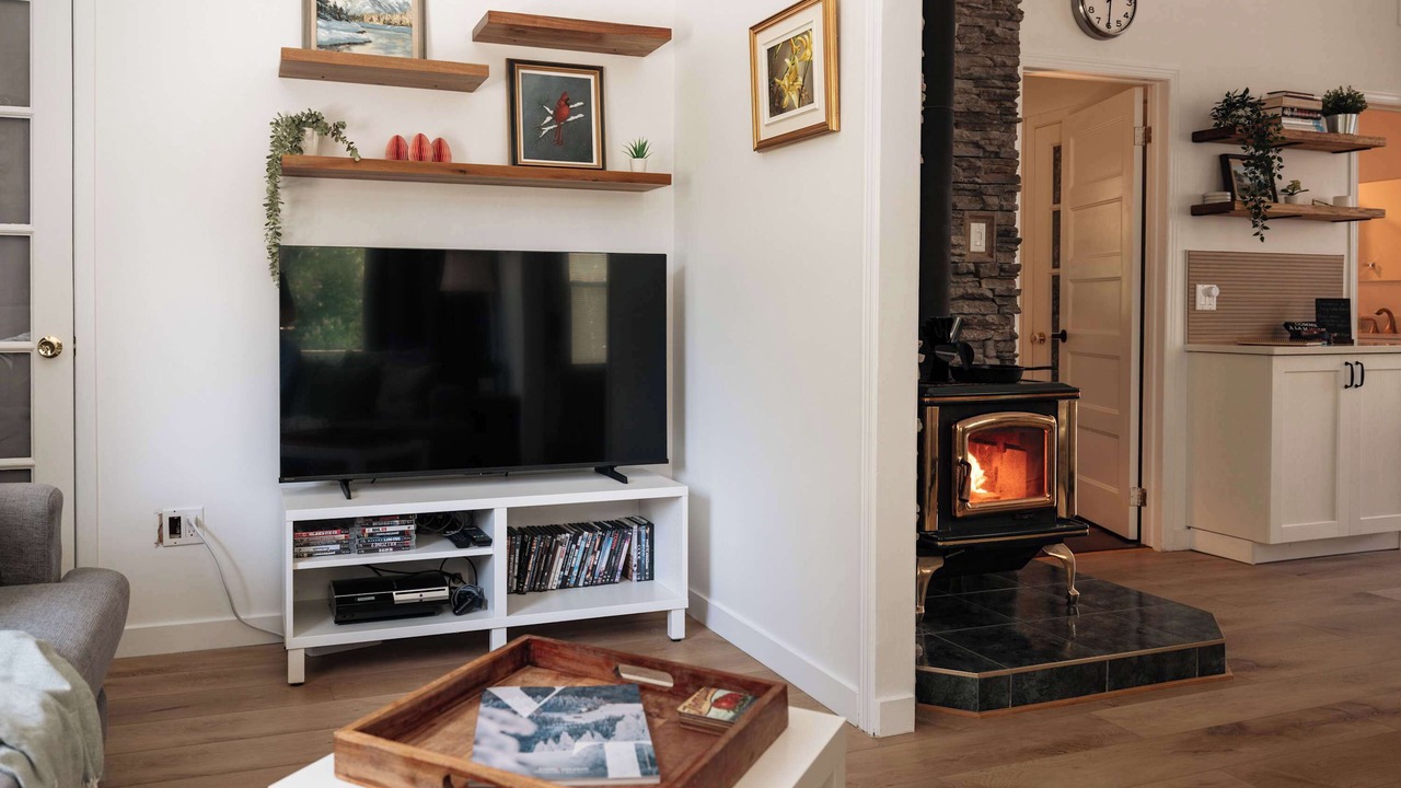 Photo of Livingroom in Amherst