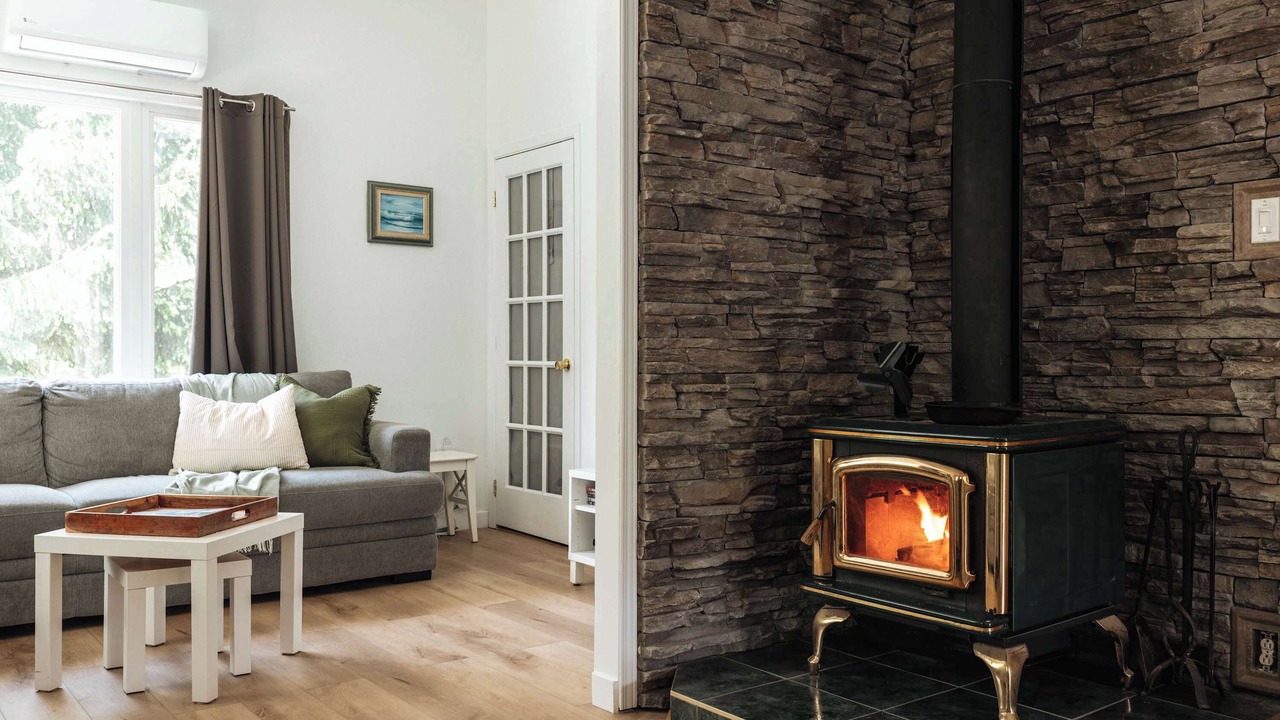 Photo of Livingroom in Amherst