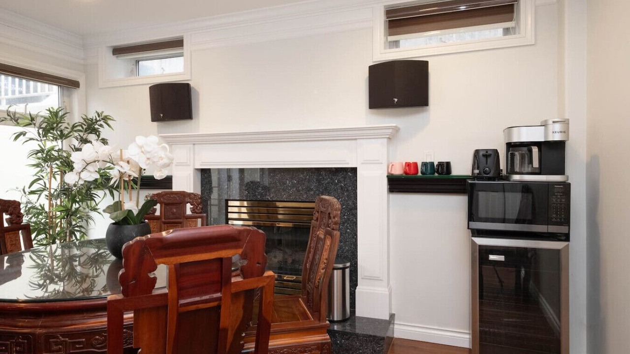 Photo of Kitchen in Arbutus Ridge