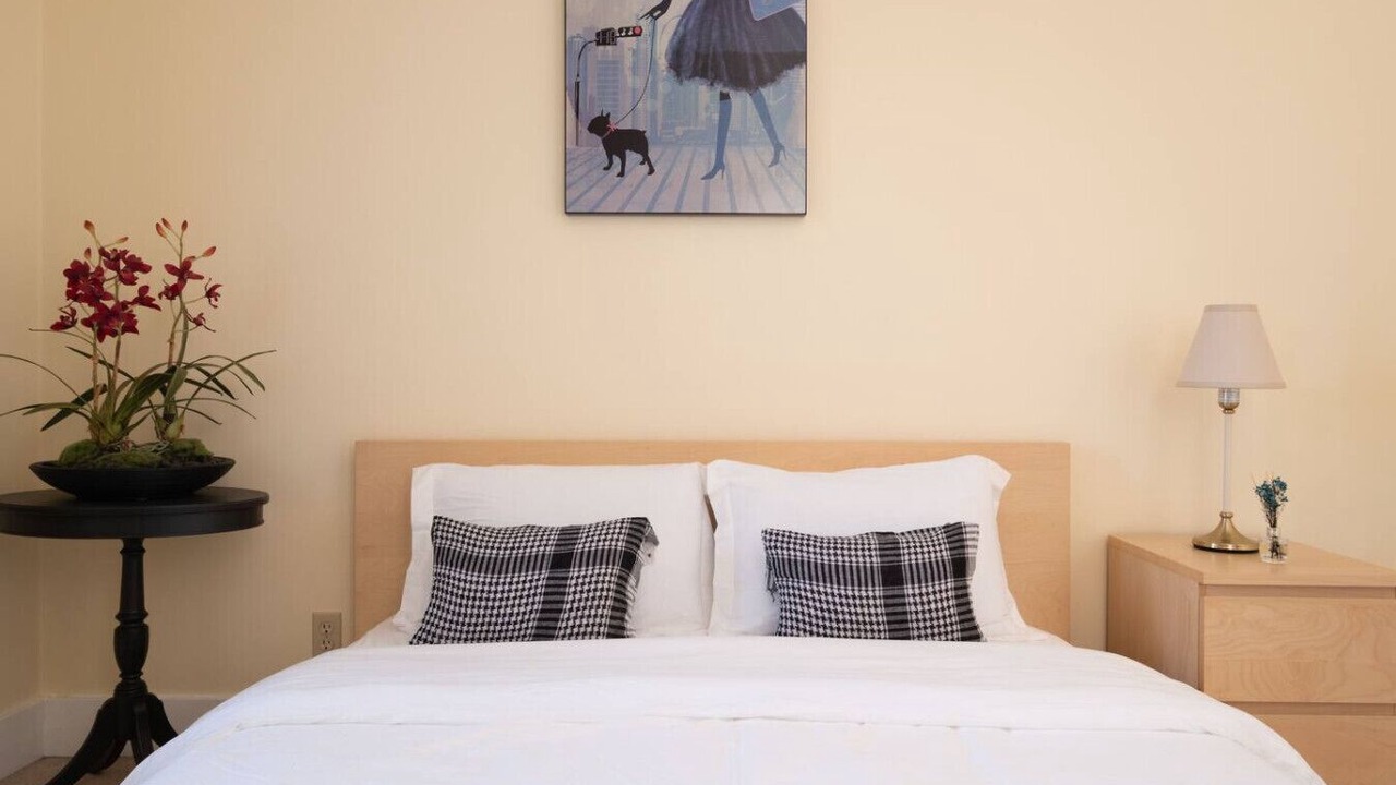 Photo of Bedroom in West Point Grey