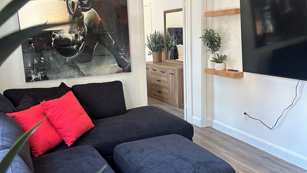 Photo of Livingroom in Desjardins