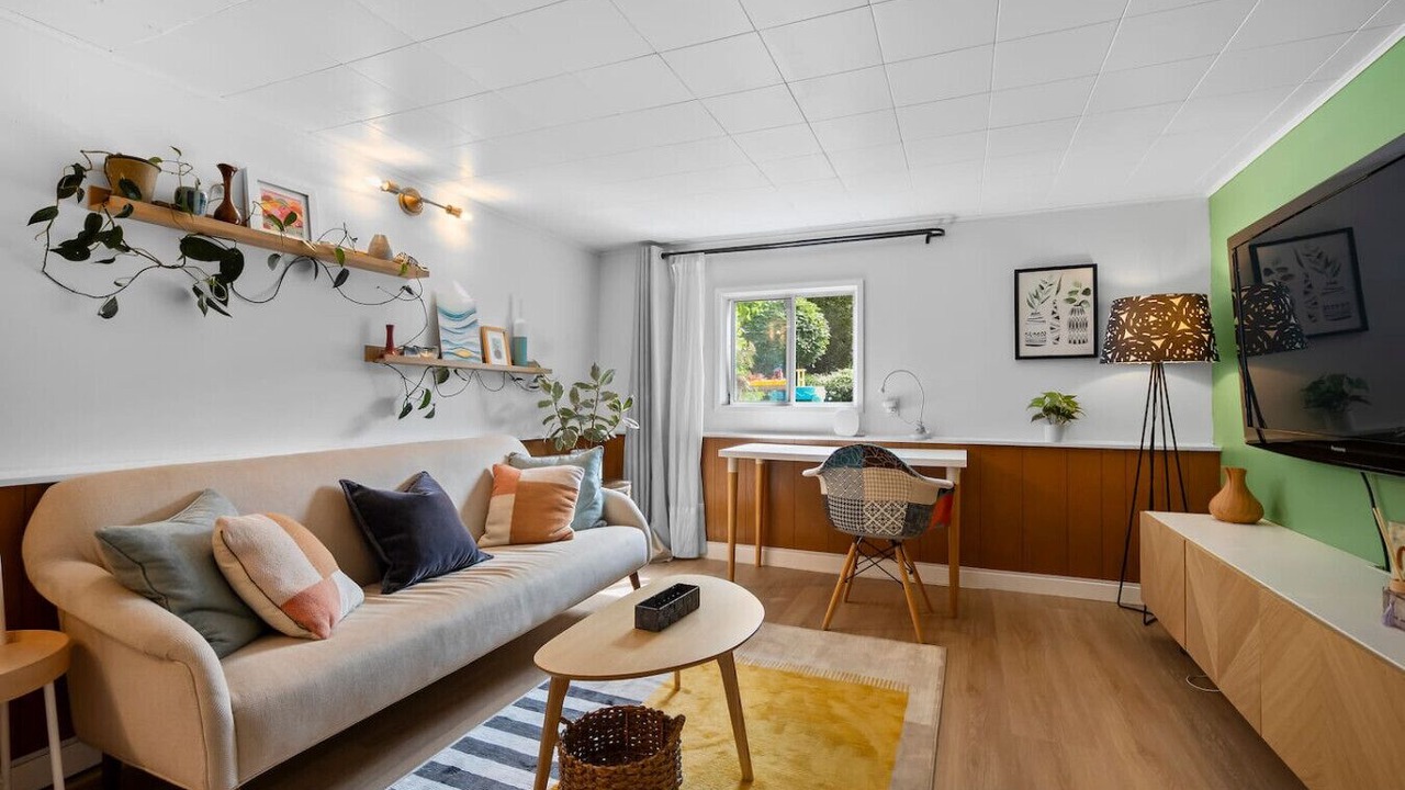 Photo of Livingroom in West Point Grey