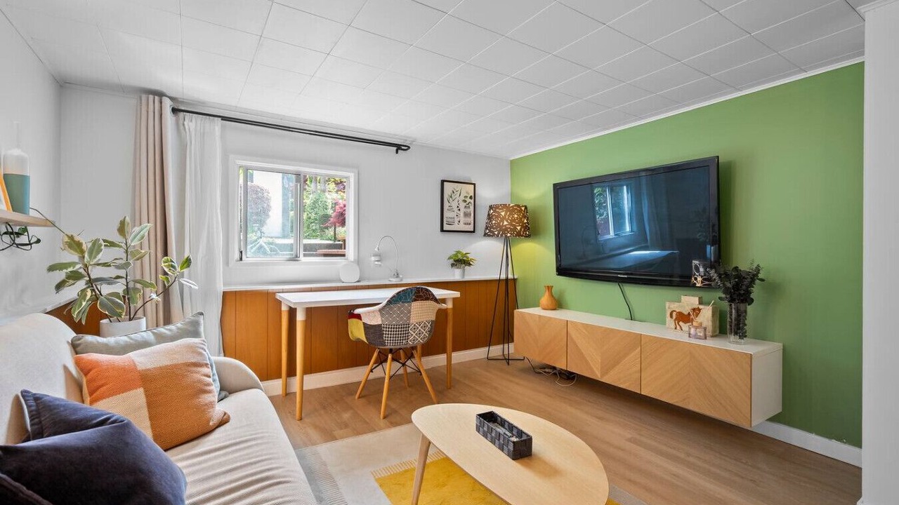Photo of Livingroom in West Point Grey