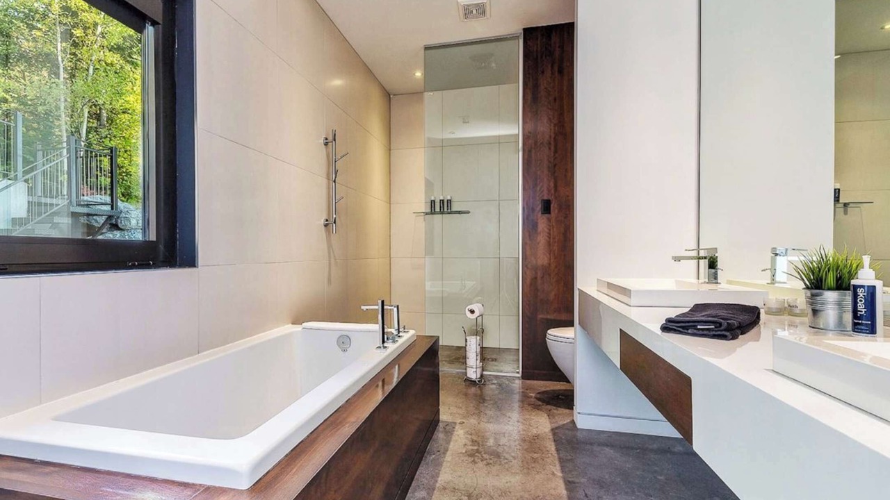 Photo of Bathroom in Saint-Joseph-de-la-Rive