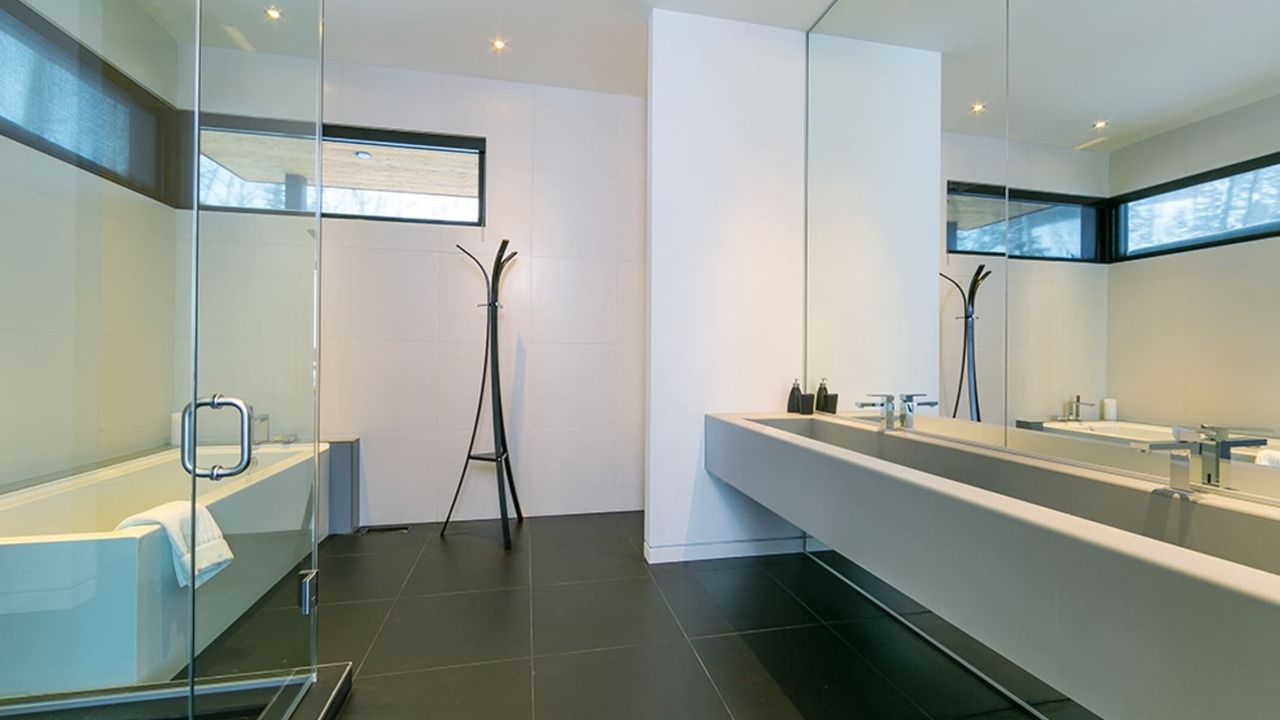 Photo of Bathroom in Saint-Joseph-de-la-Rive