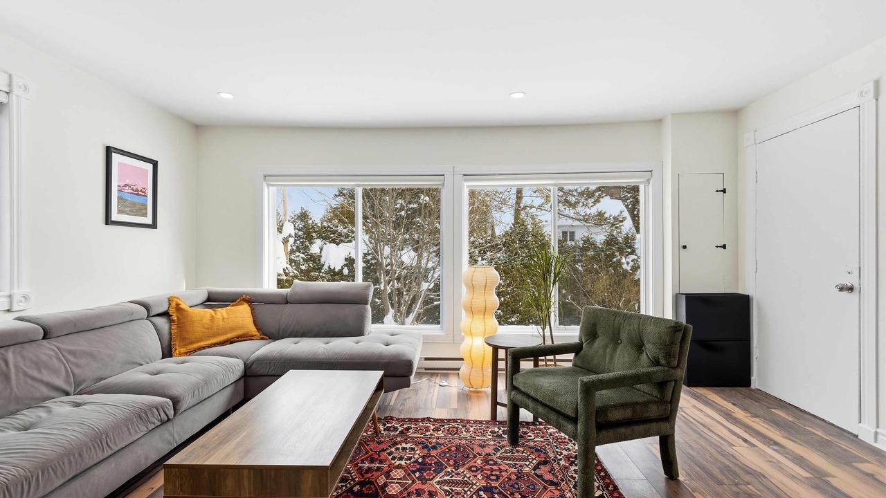 Photo of Livingroom in St-Adolphe-d'Howard