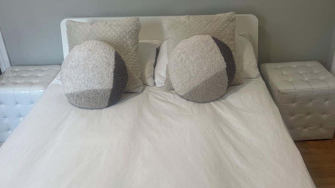 Photo of Bedroom in Greenwood - Coxwell
