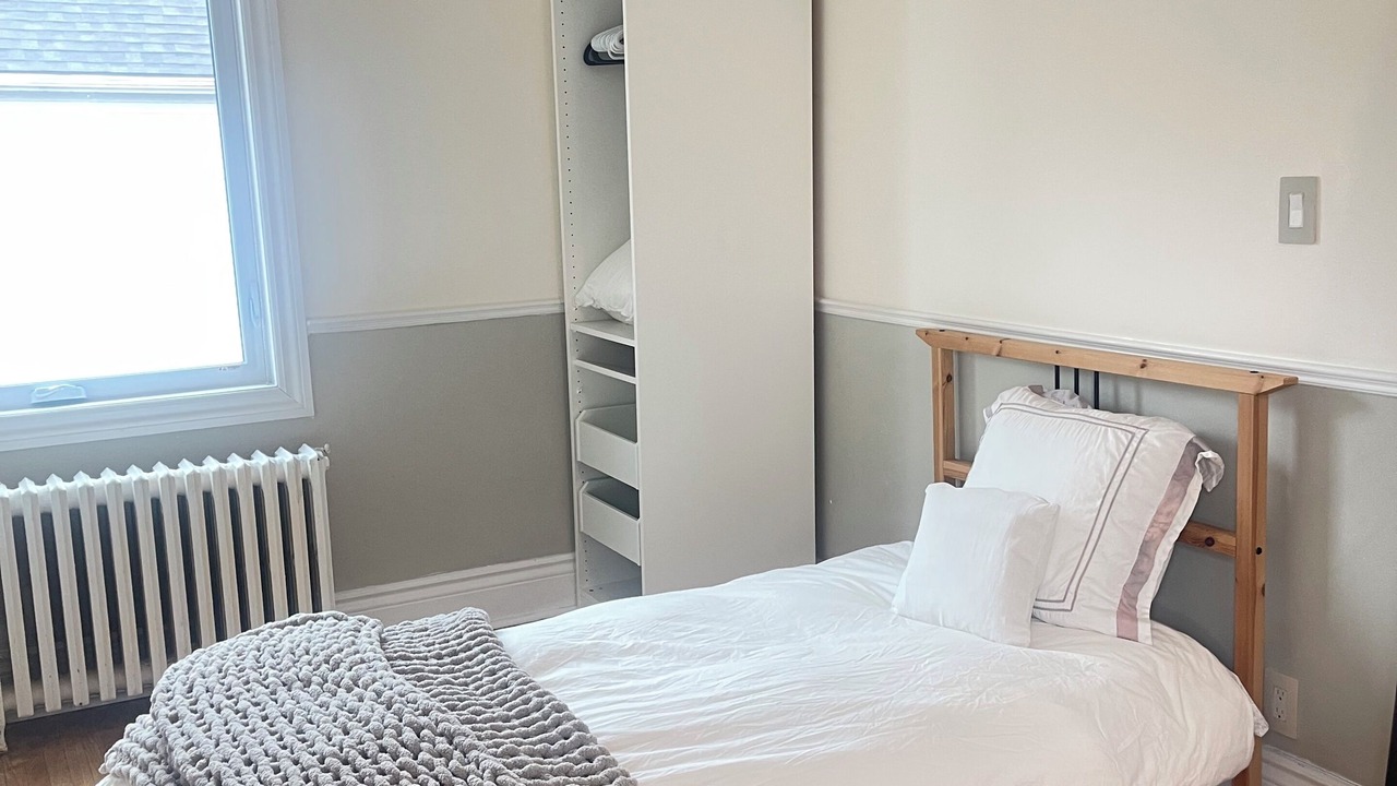 Photo of Bedroom in Greenwood - Coxwell