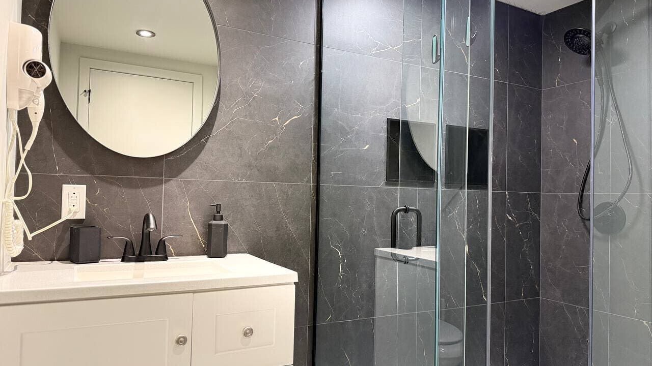 Photo of Bathroom in Milton Park