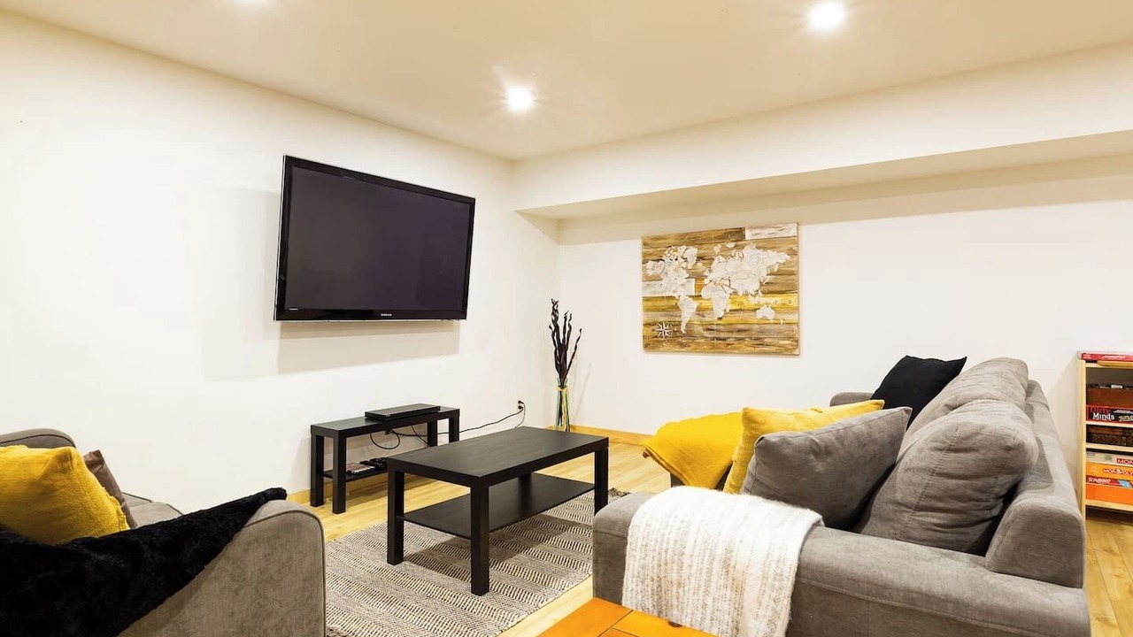 Photo of Livingroom in Chertsey