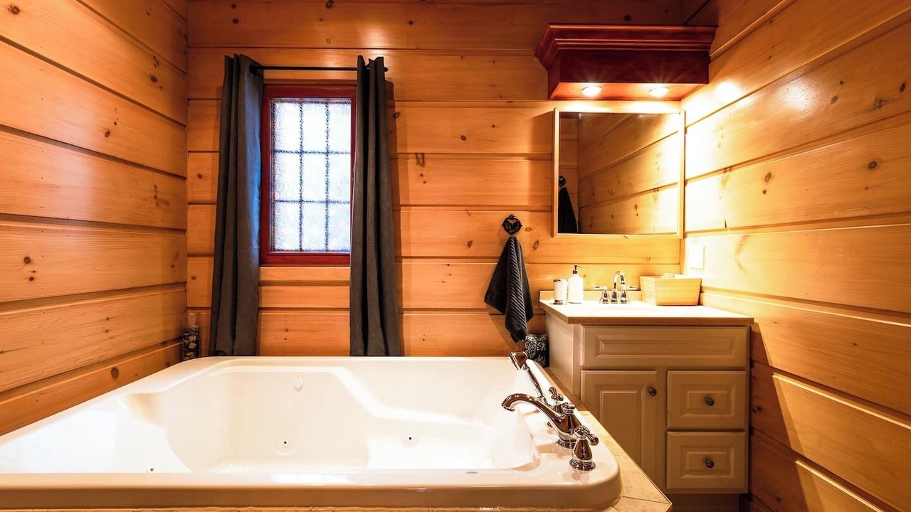 Photo of Bathroom in Chertsey