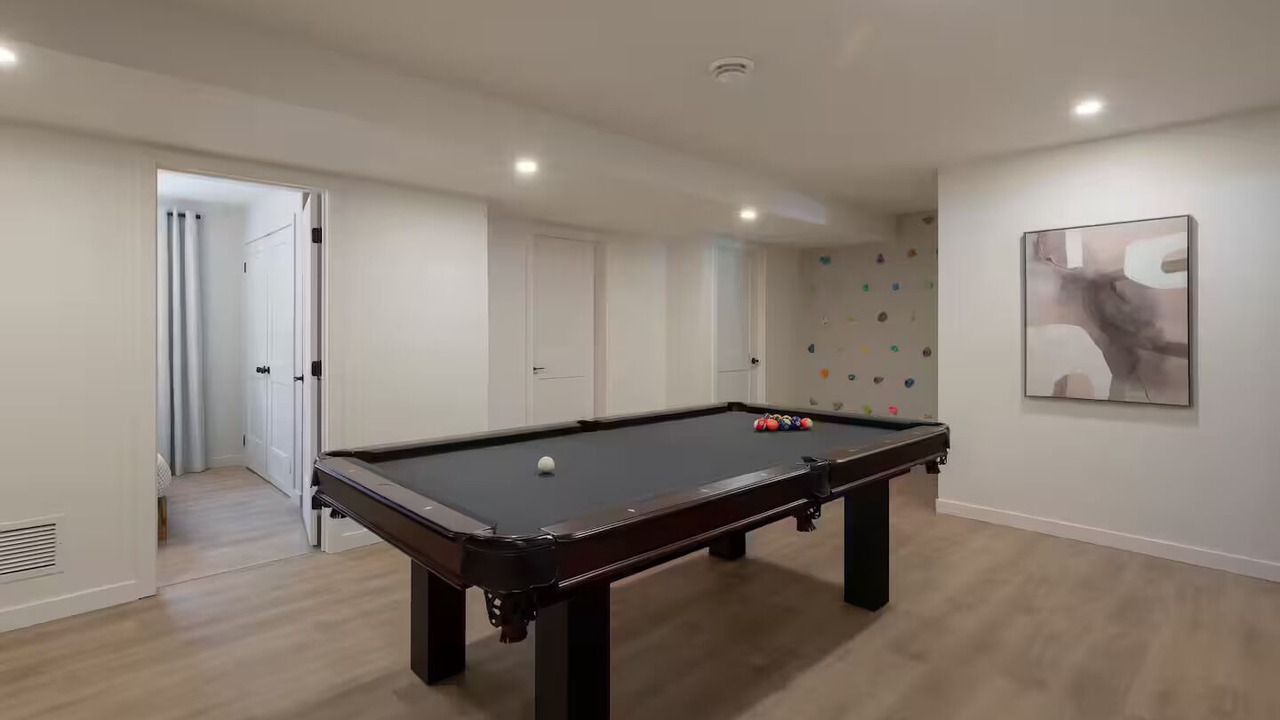 Photo of Bedroom in Mandeville