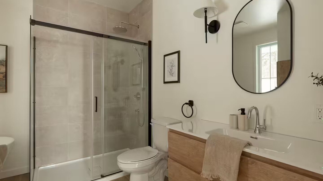 Photo of Bathroom in Mandeville