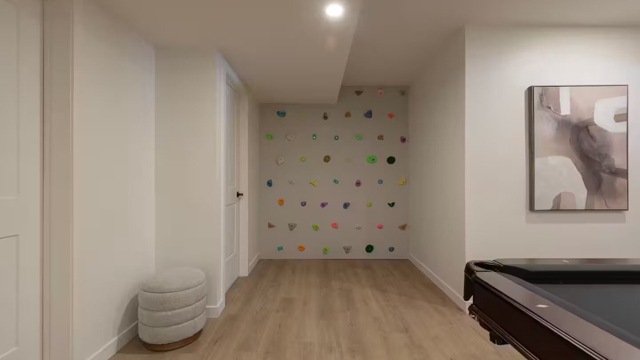 Photo of Bedroom in Mandeville