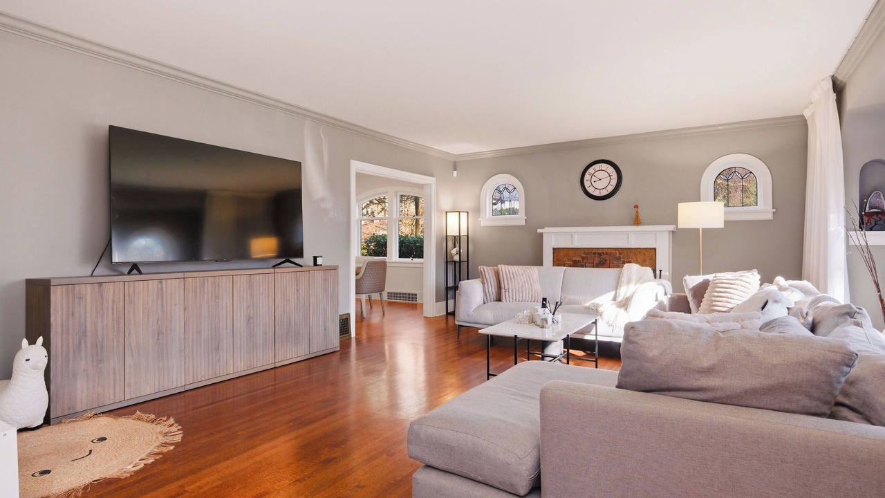 Photo of Livingroom in West Side