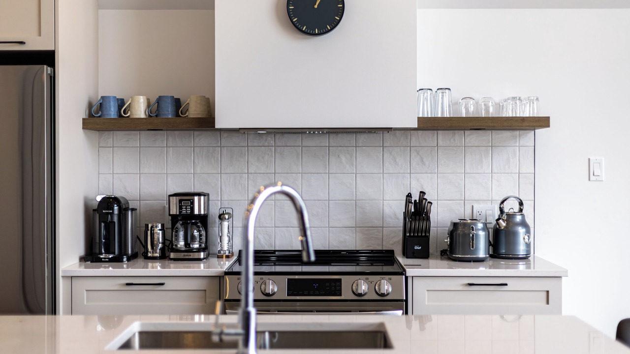 Photo of Kitchen in Petite-Riviere-Saint-Francois