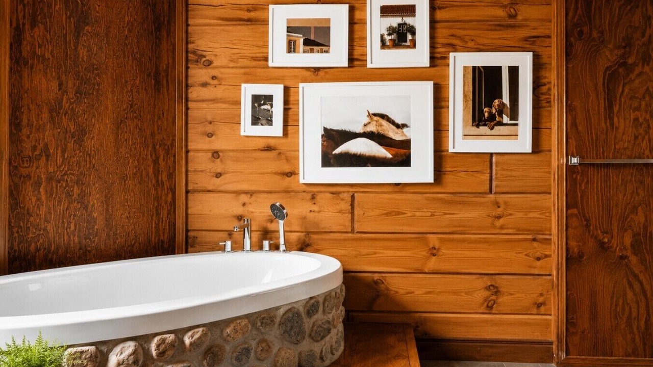 Photo of Bathroom in Notre-Dame-de-la-Merci