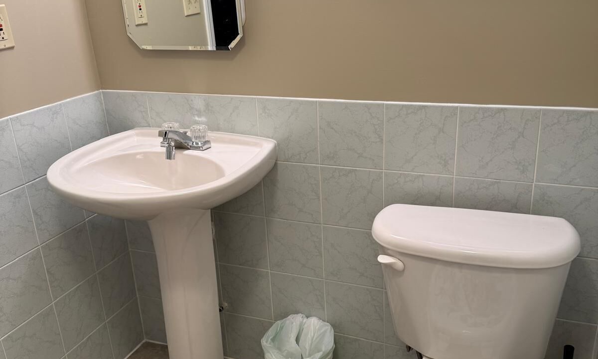 Photo of Bathroom in Kingsland