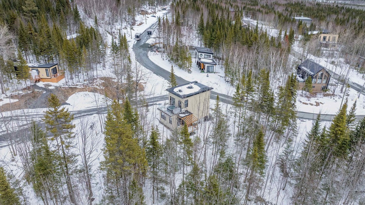 Photo of Outdoor in Adstock
