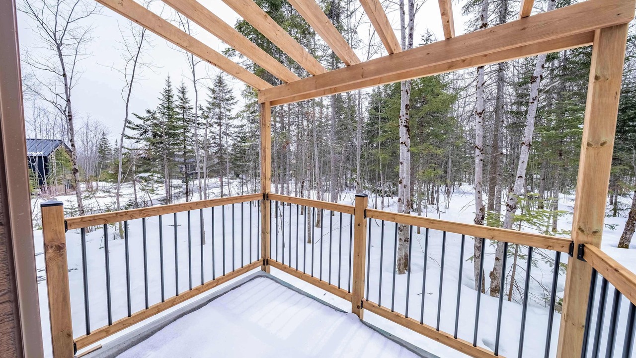 Photo of Outdoor in Adstock