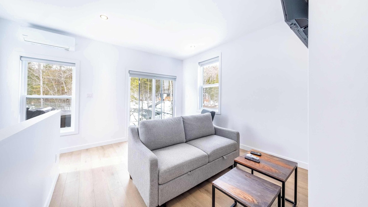 Photo of Livingroom in Adstock