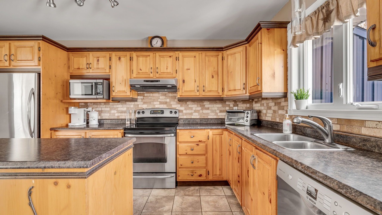 Photo of Kitchen in Notre-Dame-des-Laurentides