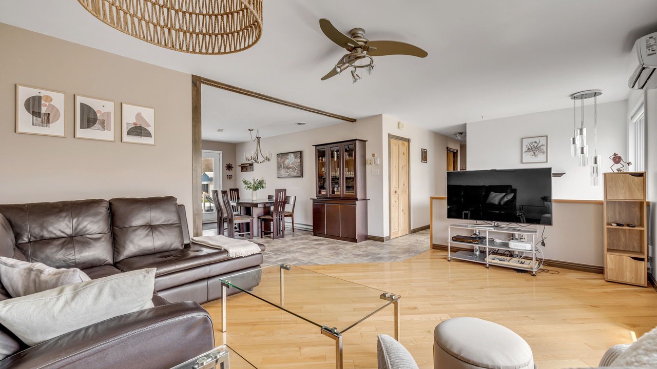 Photo of Livingroom in Notre-Dame-des-Laurentides