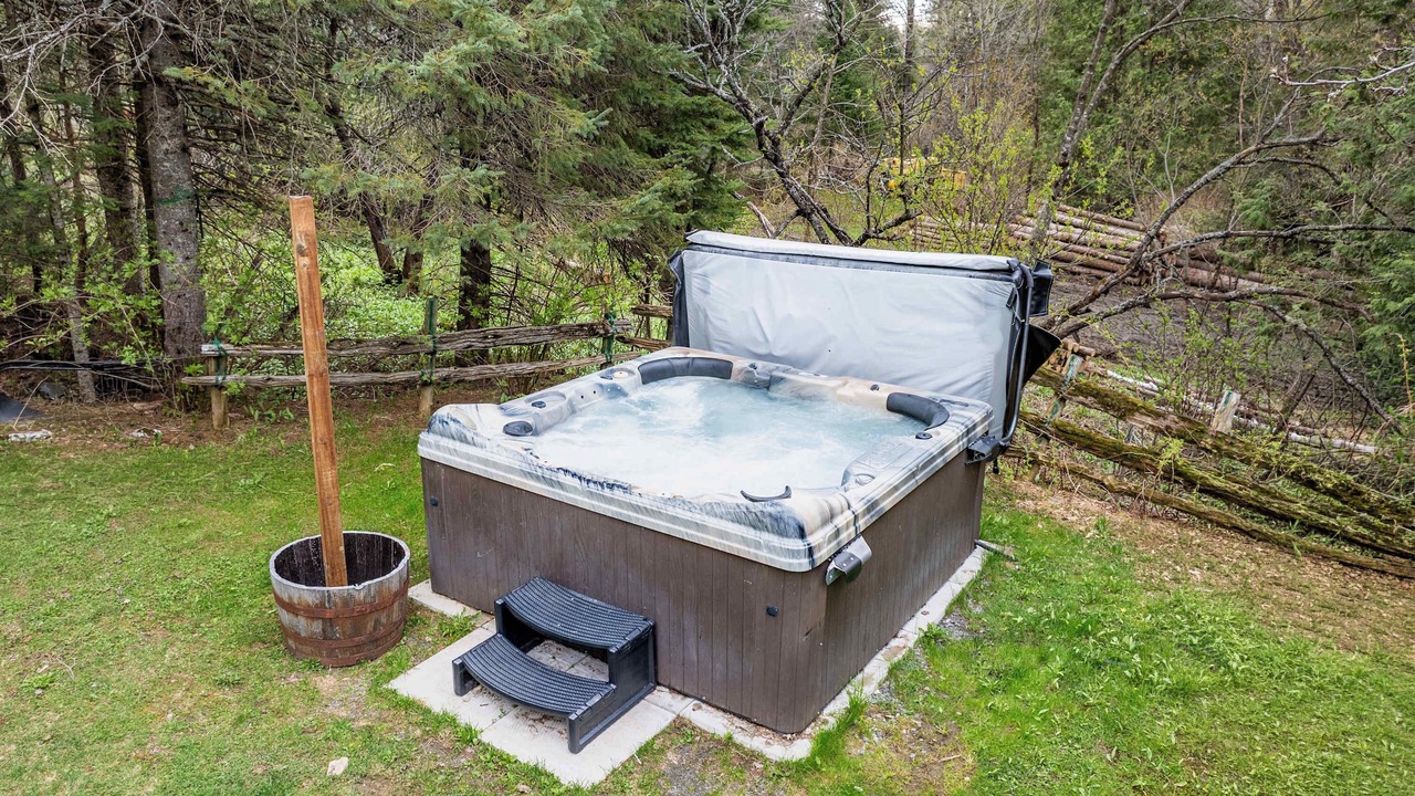 Photo of Outdoor in Saint-Leon-de-Standon