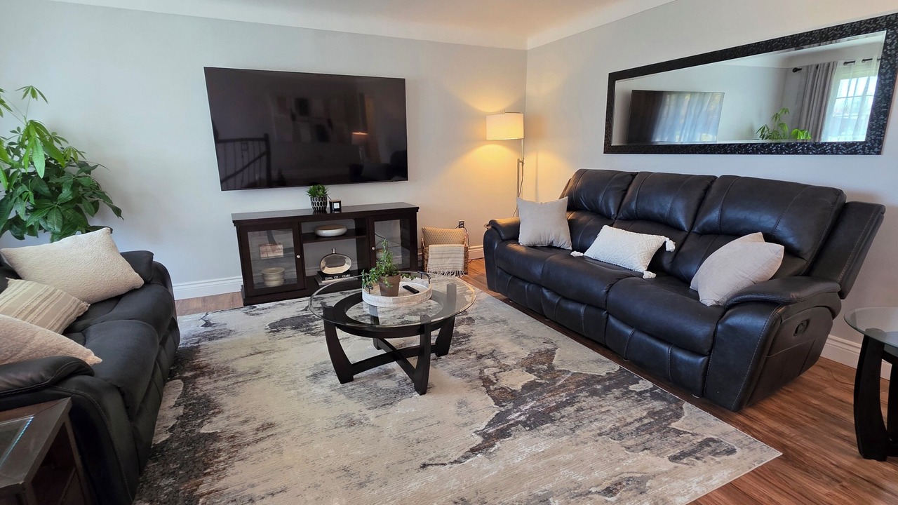 Photo of Livingroom in Sudbury