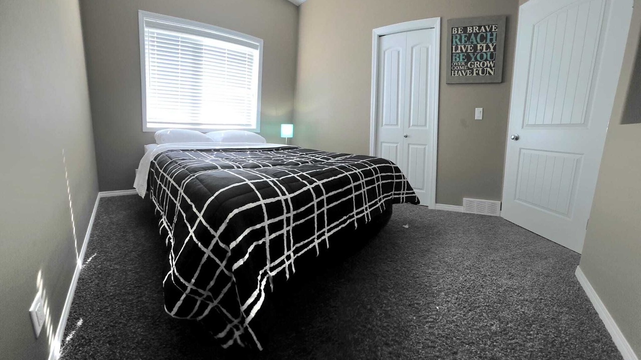 Photo of Bedroom in Fox Creek